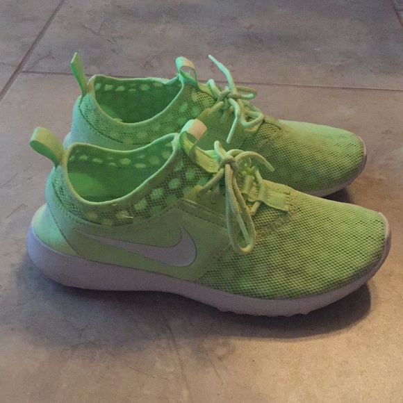 lime green tennis shoes
